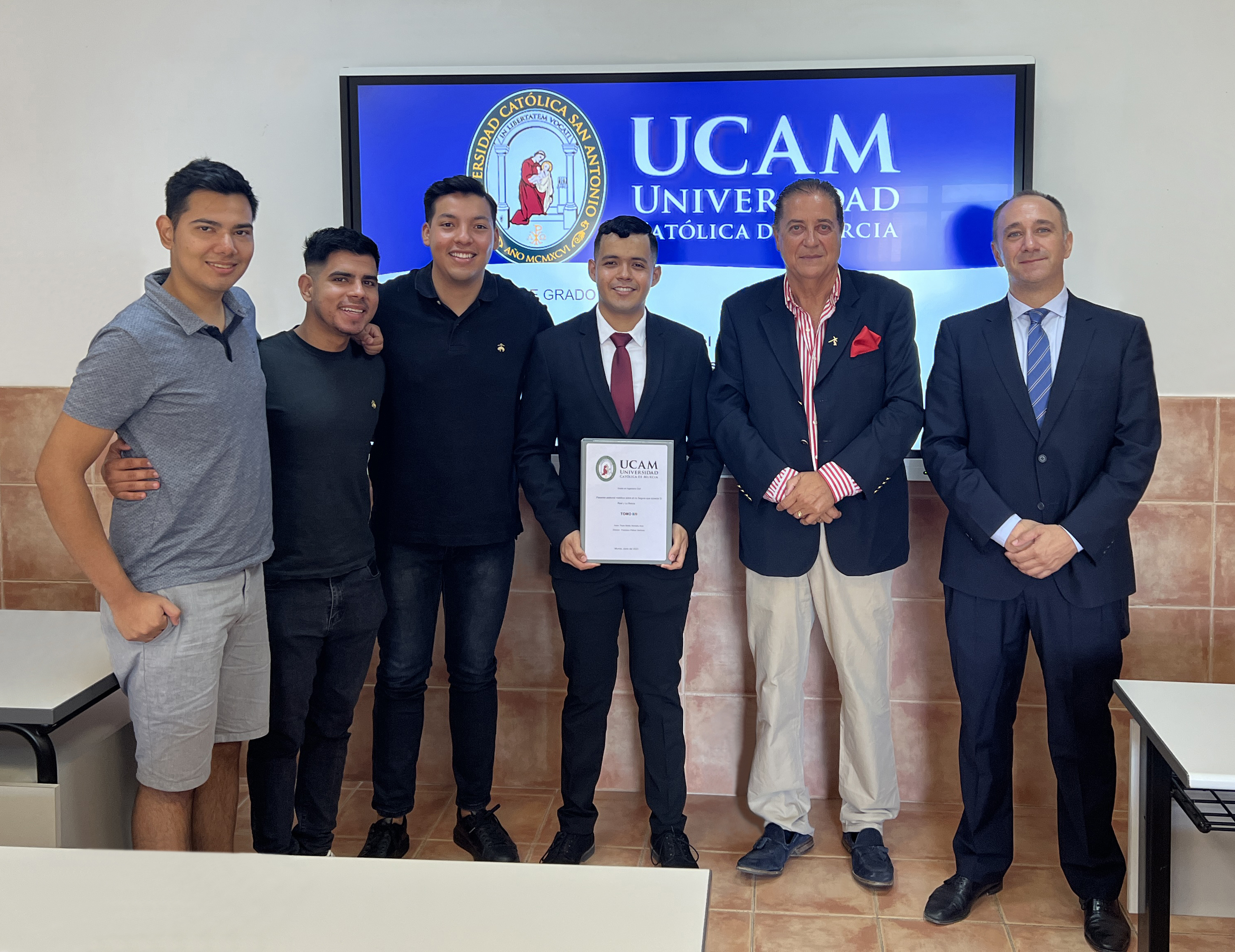 Doble Titulación en Murcia para estudiante UPSA 