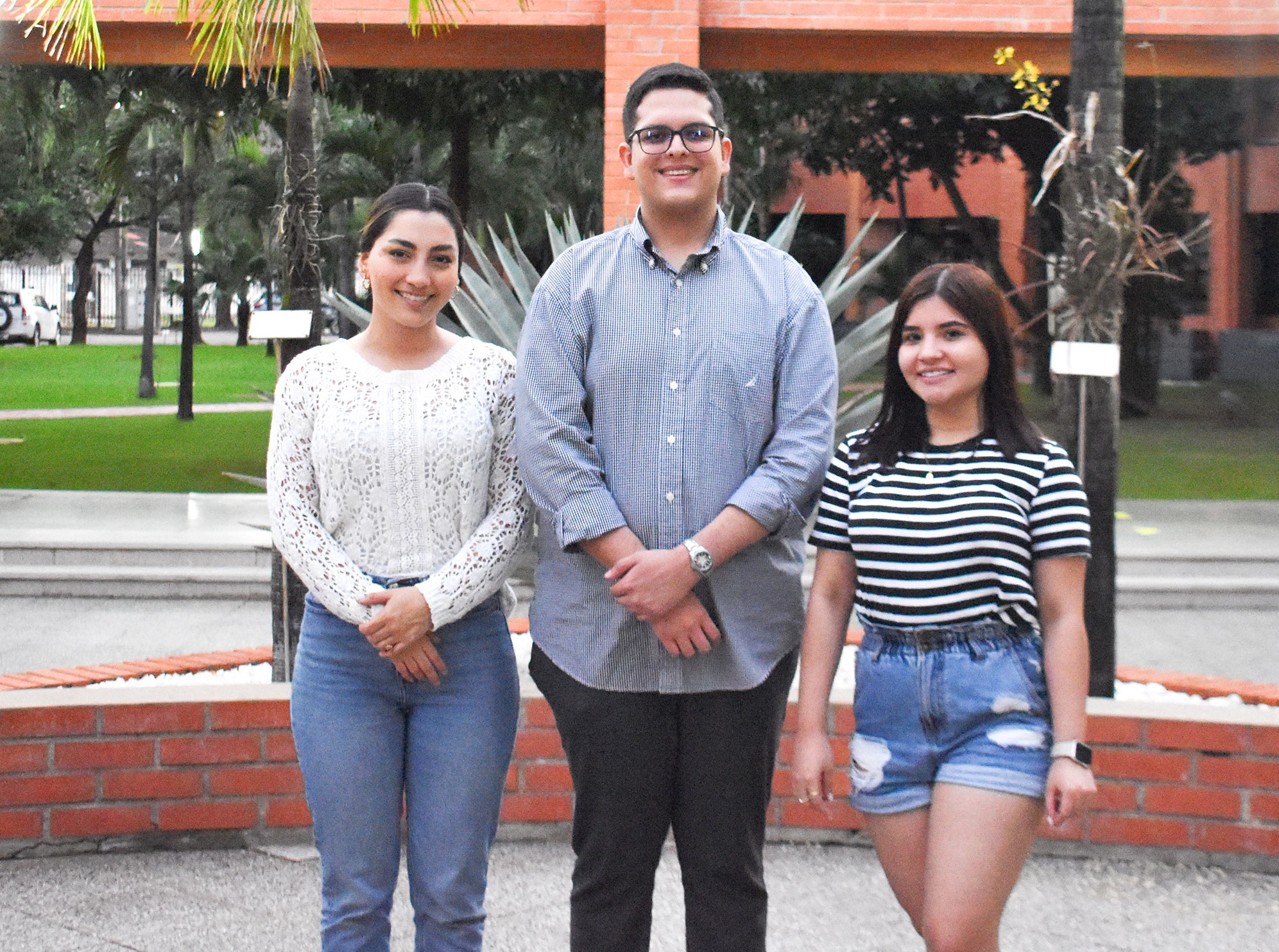Estudiantes UPSA finalistas en Mundial de Oratoria