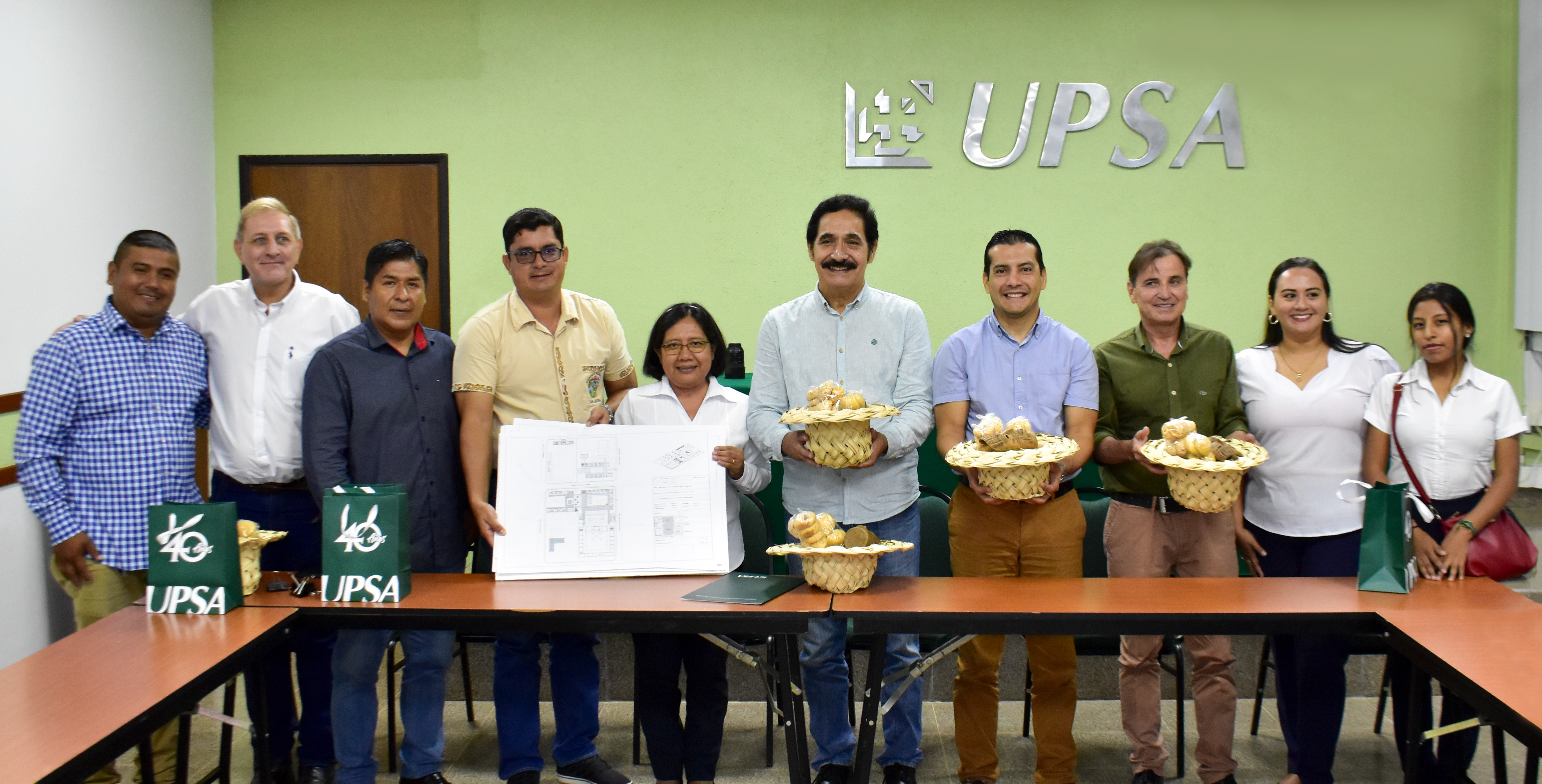 Entrega Proyecto Unidad Educativa en San Javier